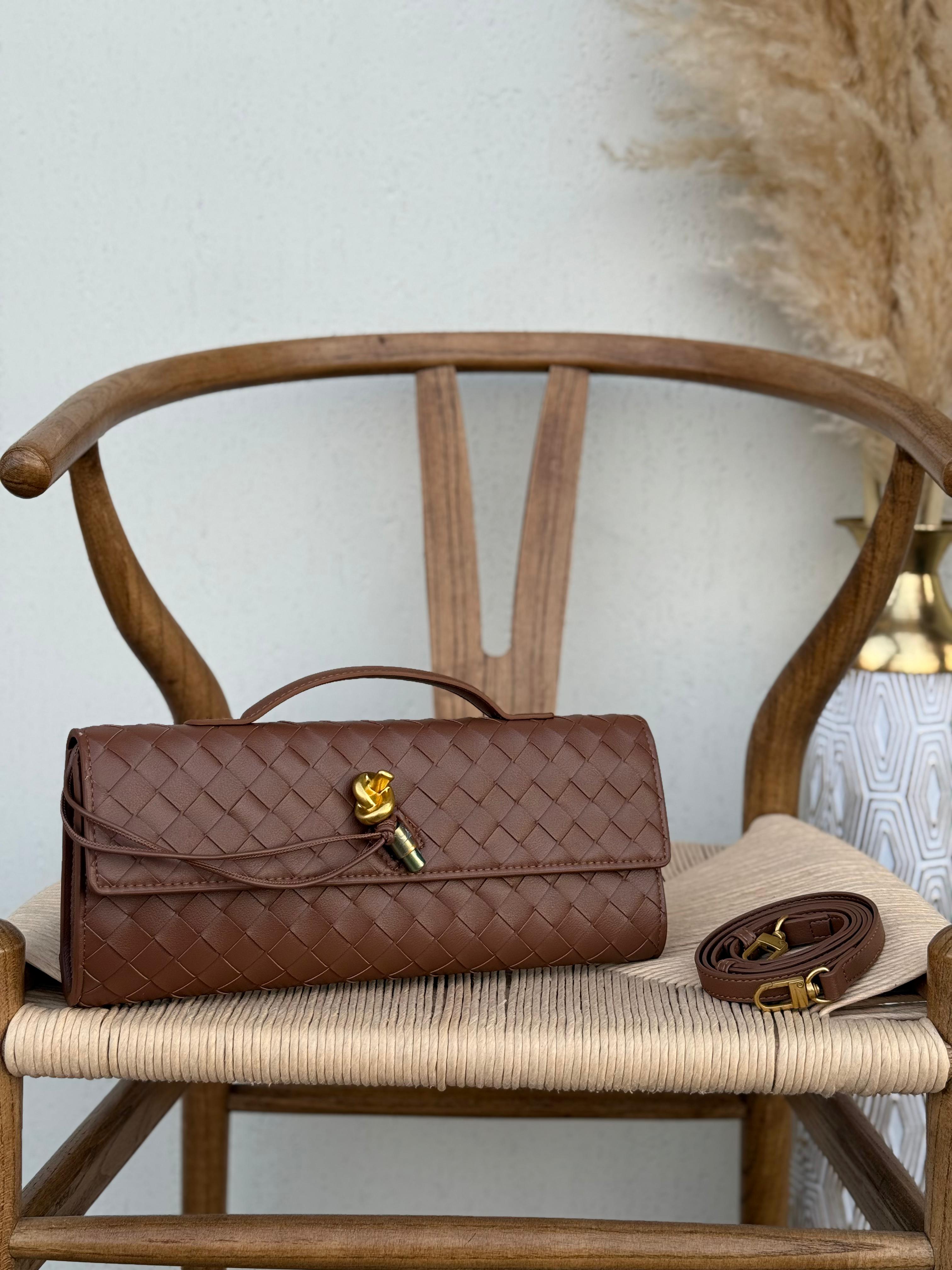 Bottega Veneta Andiamo Clutch
