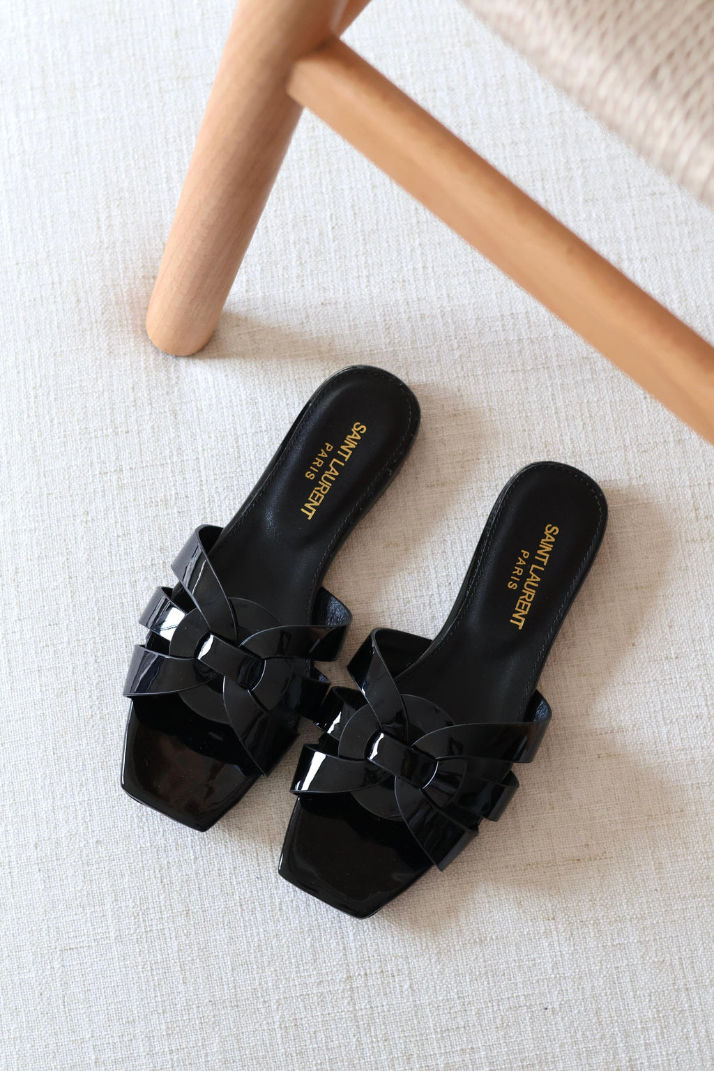 Saint Laurent Tribute Flat