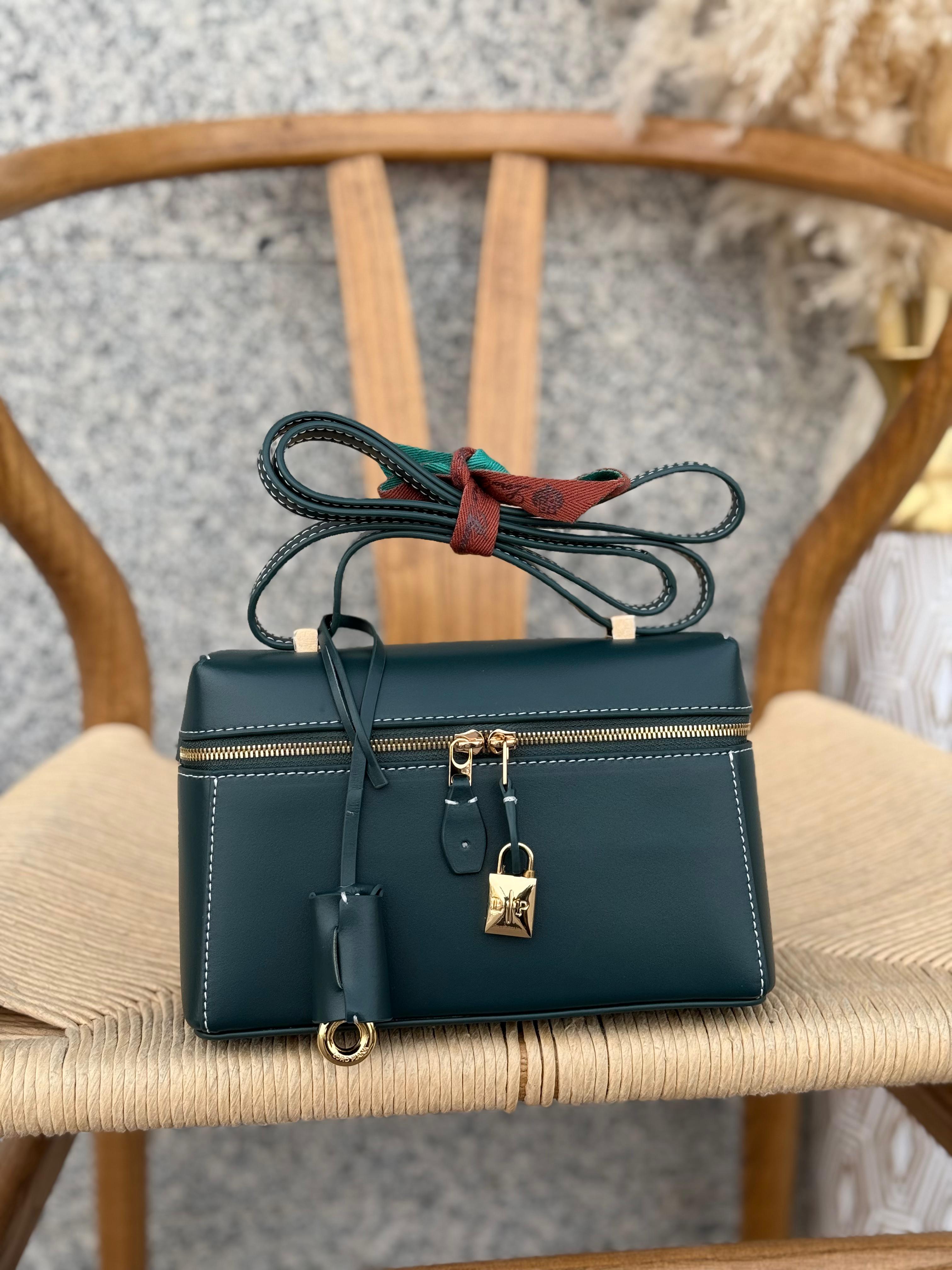 Loro Piana Extra Bag L27