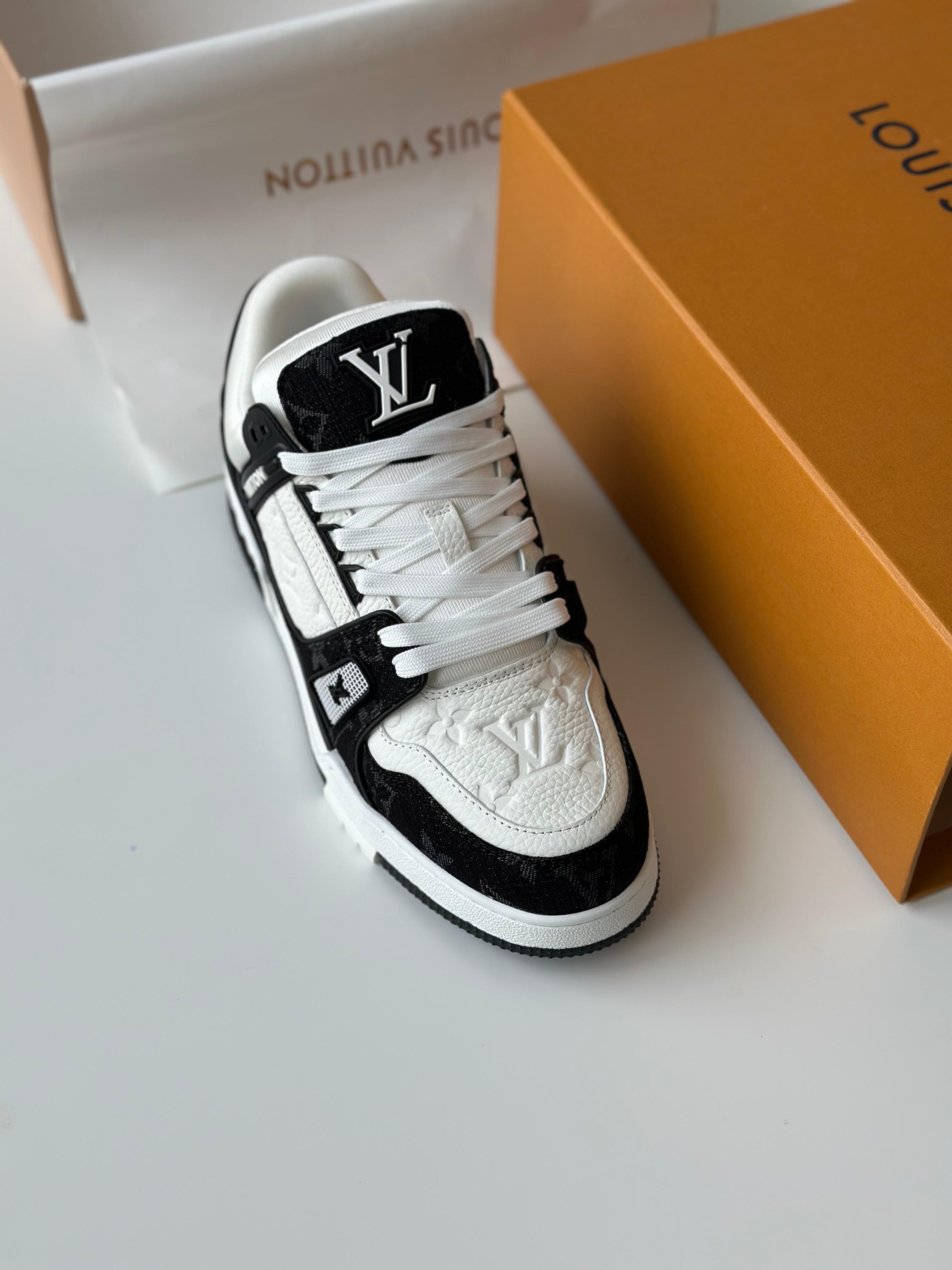 LV Trainer Sneaker