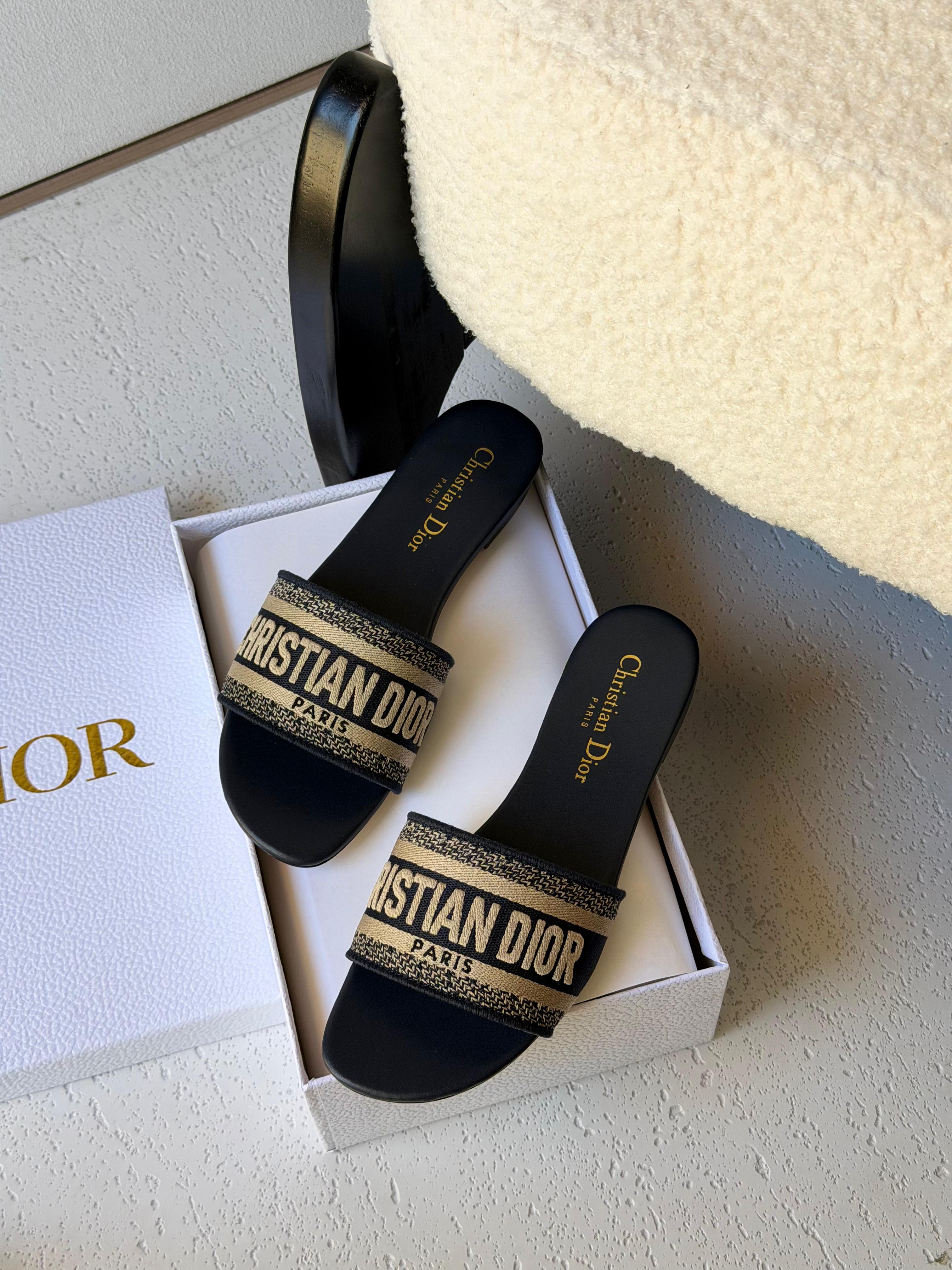 J'Adior Slingback Pump (Copy)