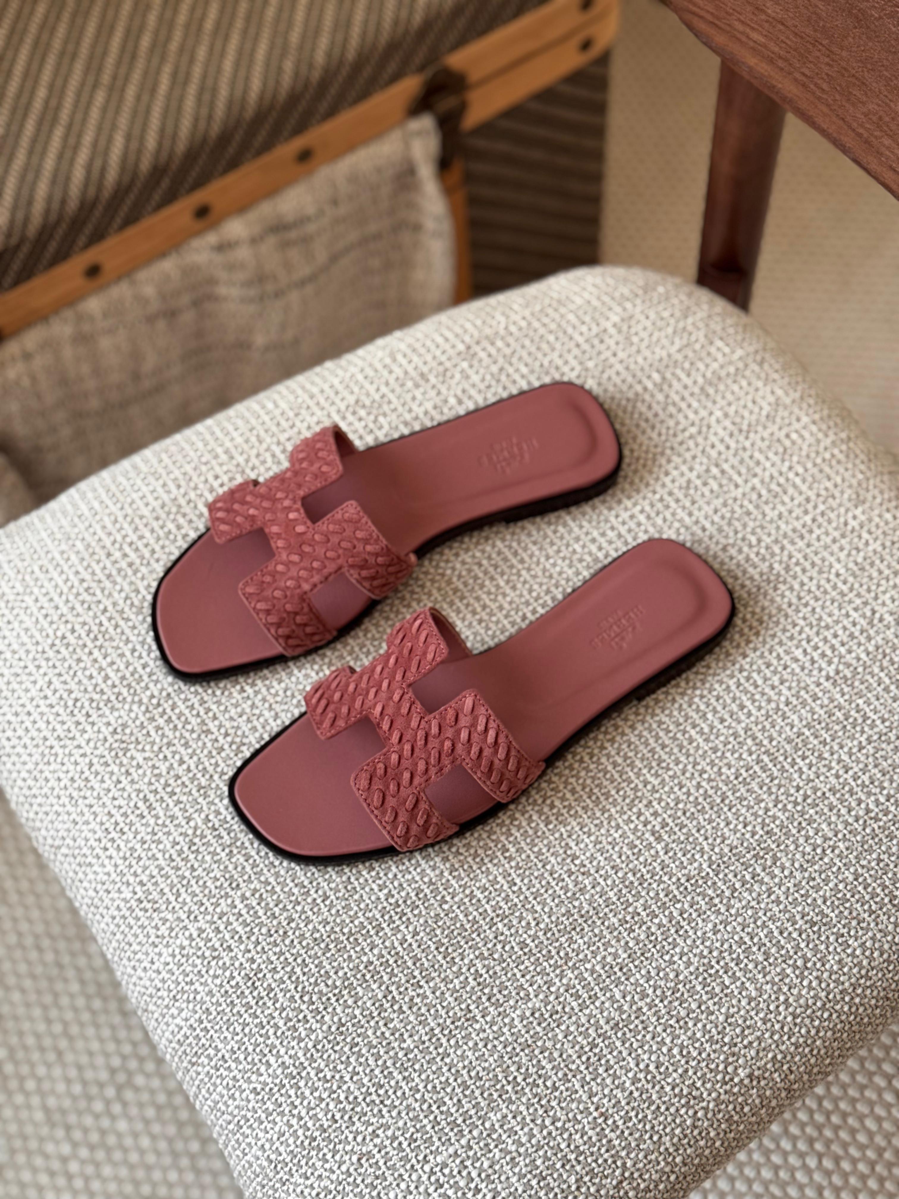 Hermes Oran sandal