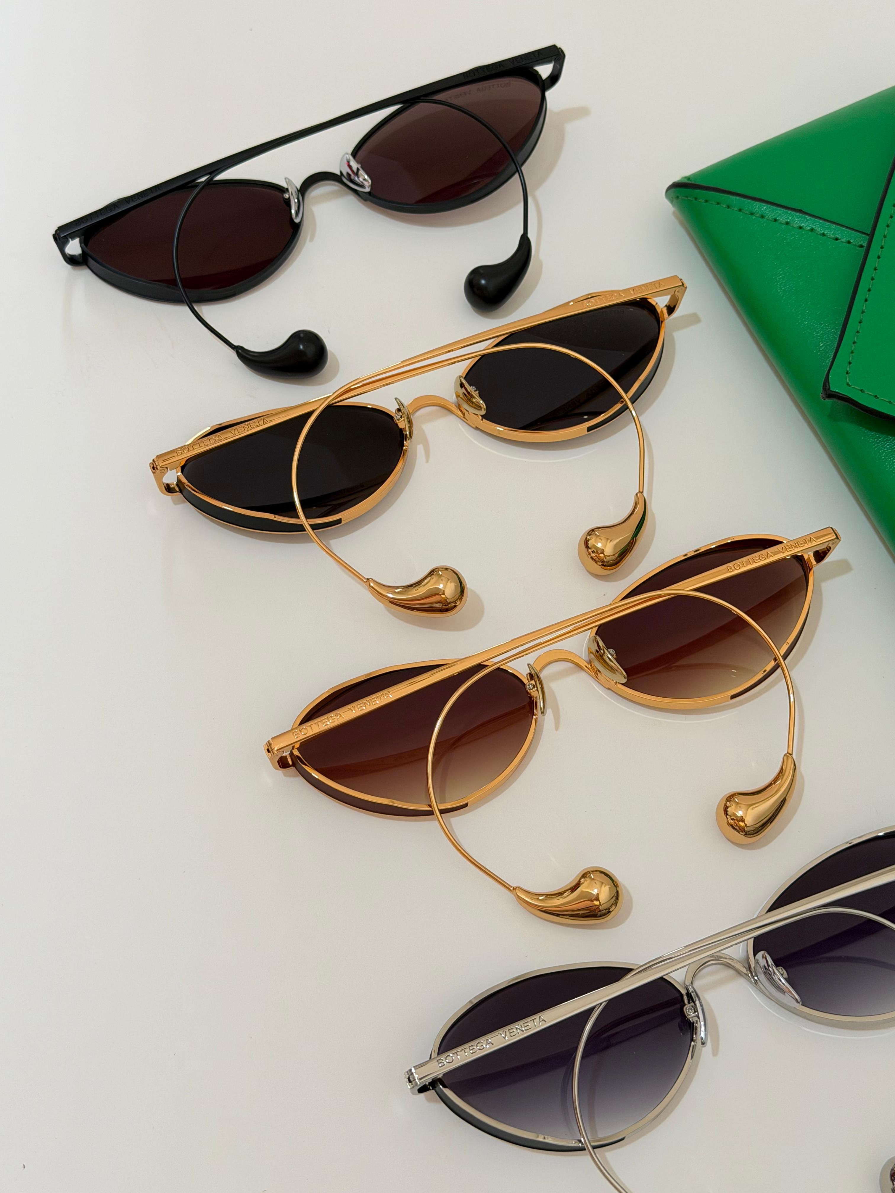 Bottega Veneta Knot cat-eye sunglasses