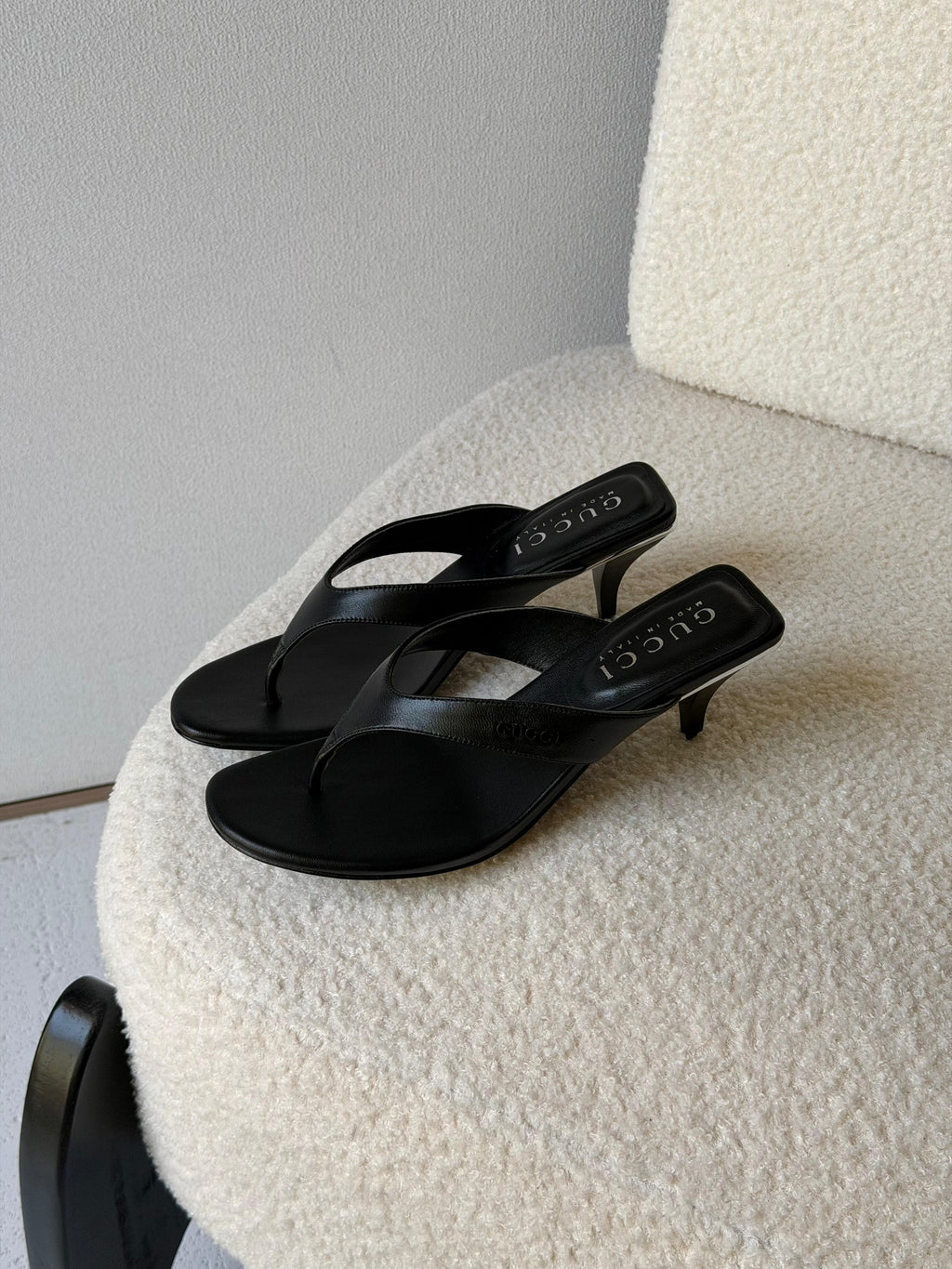Gucci Vittoria thong sandals