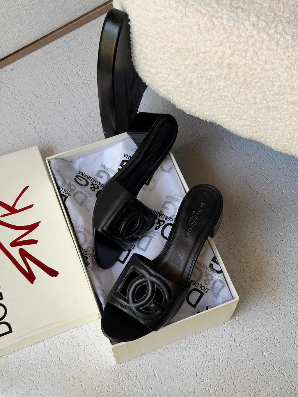 Dolce&Gabbana DG logo mules