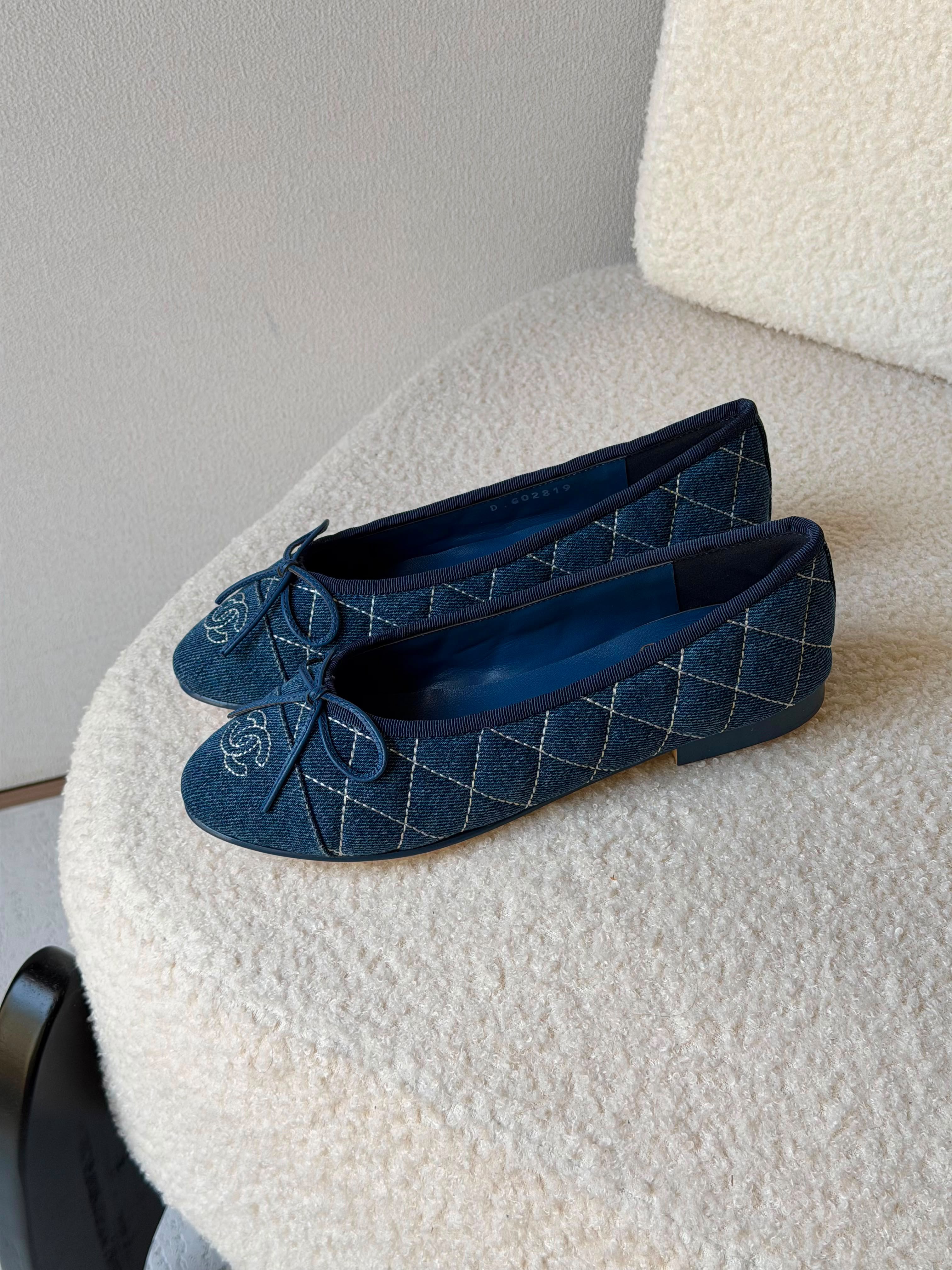 Chanel Ballet flats
