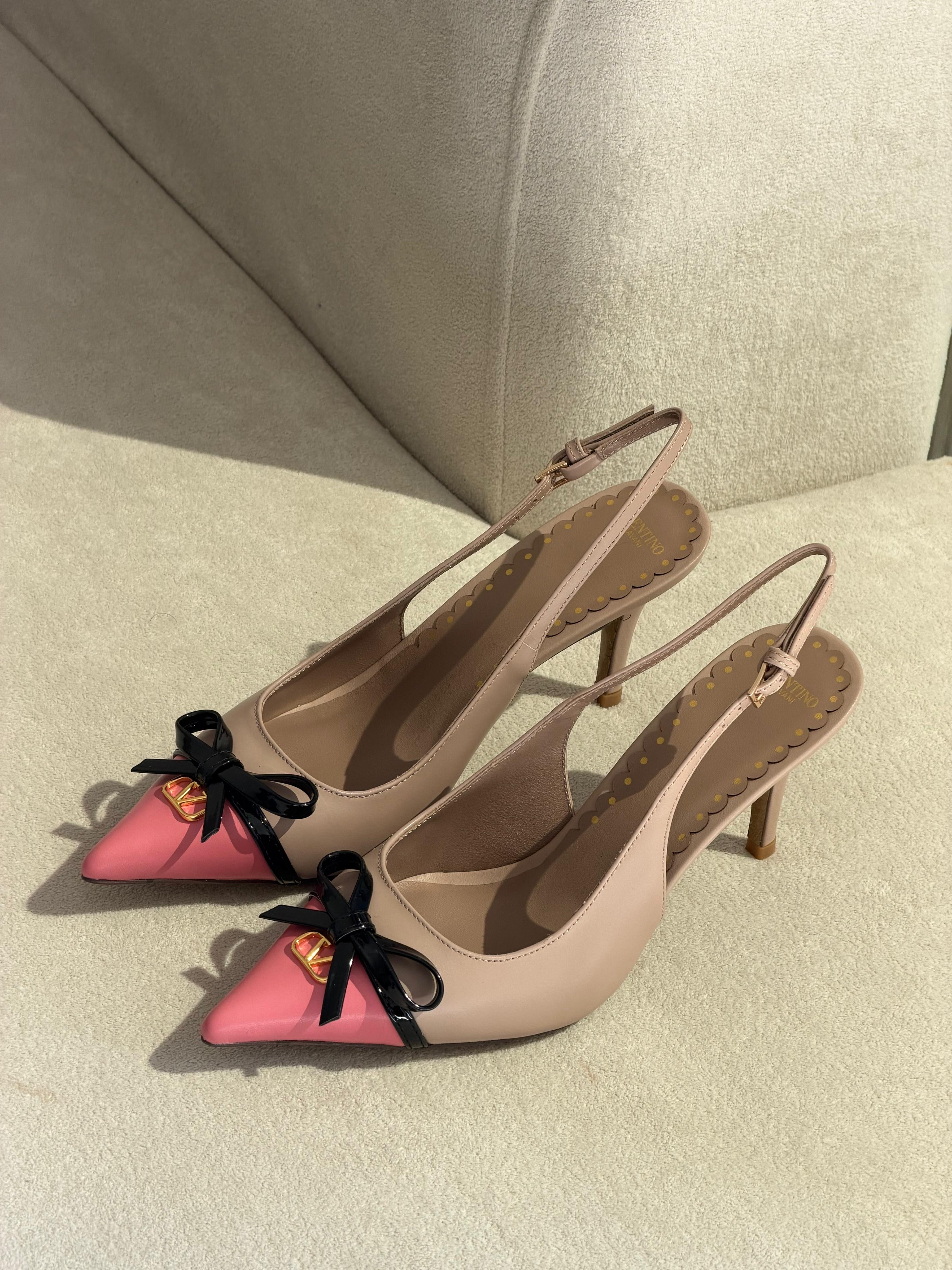 Valentino Garavani Pumps
